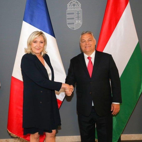 MLP_officiel's tweet photo. 🇫🇷🇭🇺 Félicitations à Viktor Orbán pour sa victoire écrasante aux élections législatives en Hongrie. 

Quand le peuple vote, le peuple gagne ! https://t.co/UYFfsAvhFL