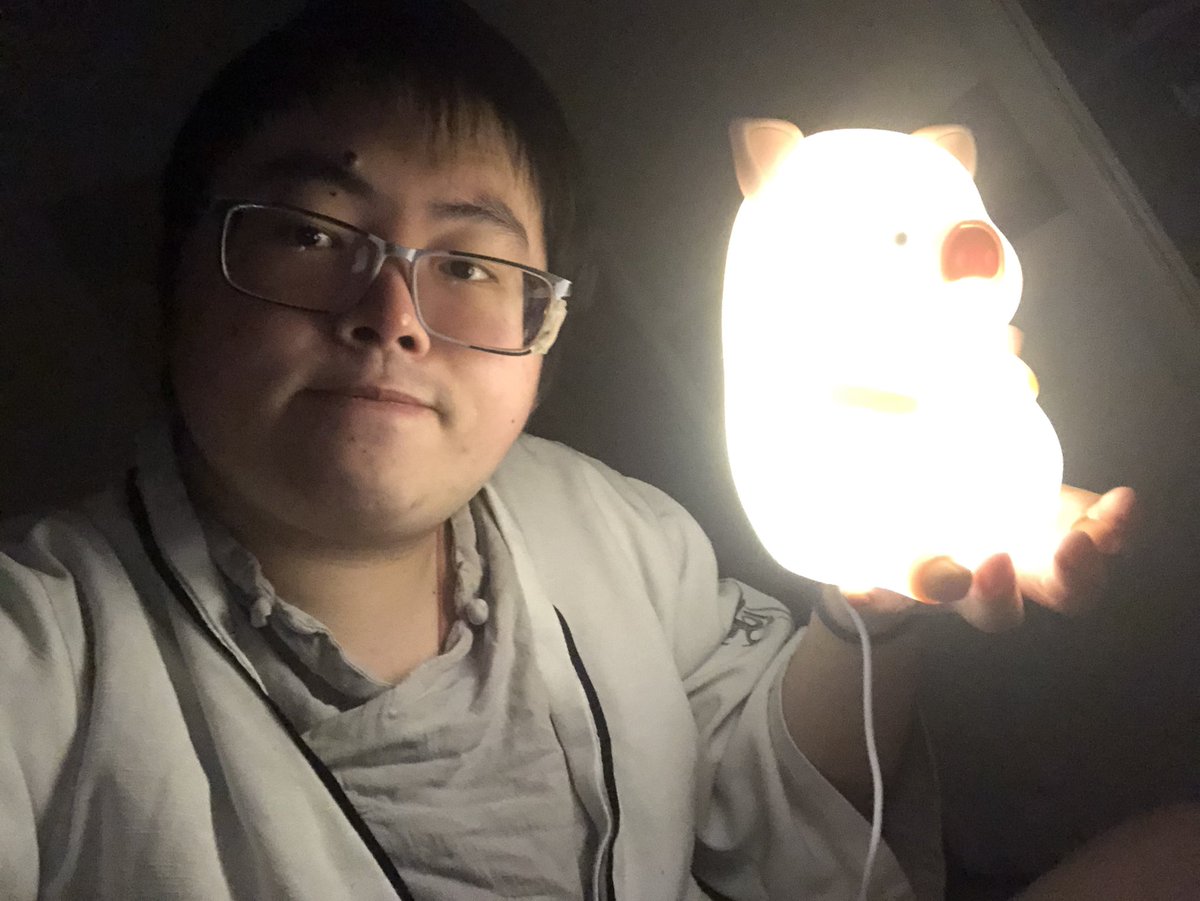529357417's tweet photo. 分享一下我的掌上明🐷 https://t.co/AZf6YB1z3v