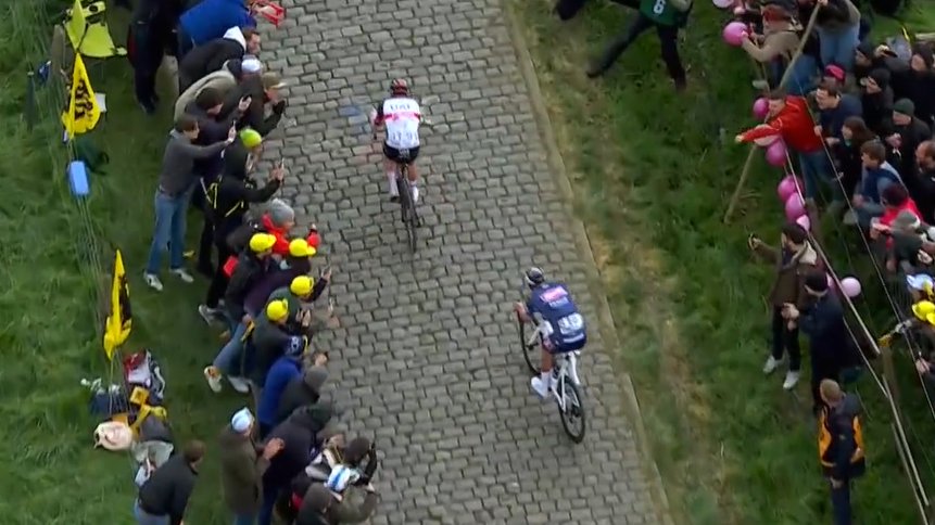 Ese puto metro. O lo cierras o dices adiós. La delgada línea entre continuar en la agonía 10 segundos más cuando ya piensas que estás en tu límite máximo de esfuerzo o mandar todo a la mierda. Momento muy psicólogo que separa a los campeones de los grandes campeones.