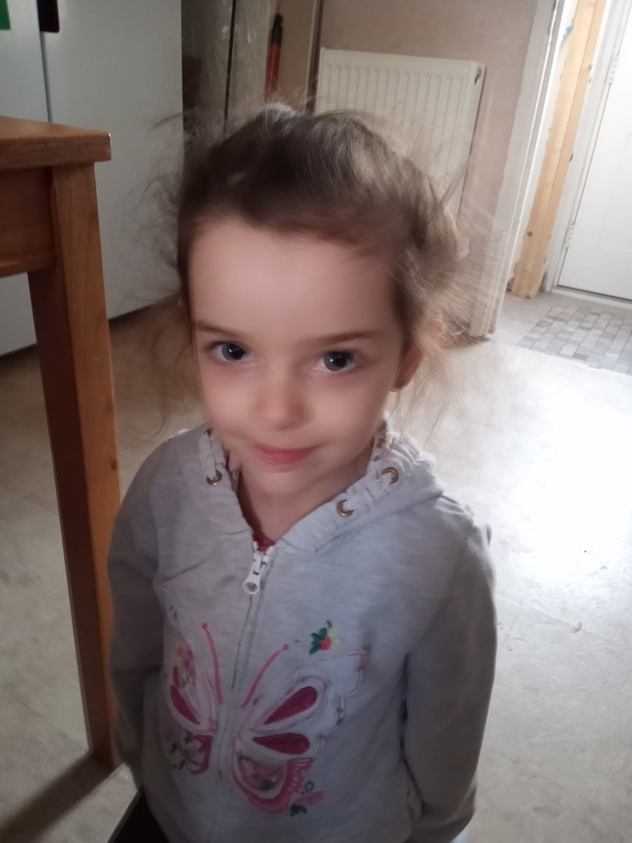 Simon022James's tweet photo. Been awhile since I seen my baby niece she grown so much this COVID pandemic caused us all to miss so much. https://t.co/XBQWFnUXpq