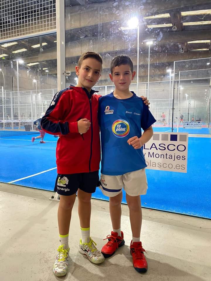 SycEnergia's tweet photo. Nuestro jugador #Ismaelito ha ganado en benjamines el TYC 2 Barcelona d @padelfederacion 
Agradecer el apoyo, como nosotros, de patrocinadores y técnicos Adrián Sestelo
Juan Antonio Gómez Lamela
@padellasmarias
Sergio Entrenador Readaptador
Almacén De Pata Negra
Clinica Riladent https://t.co/QfkeiIN8Fv