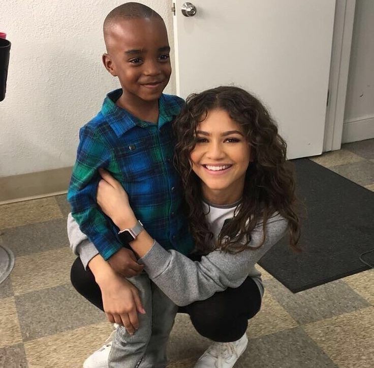 cute pics of zendaya (@cutestzendaya) / Twitter
