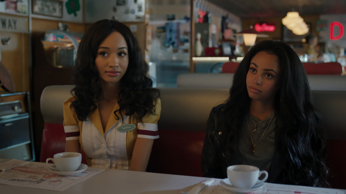 CWRiverdaleNews's tweet photo. #Riverdale is back with a brand new episode in just TWO hours!
Who's excited for #Chapter108? https://t.co/Gkp1s9wF5Y