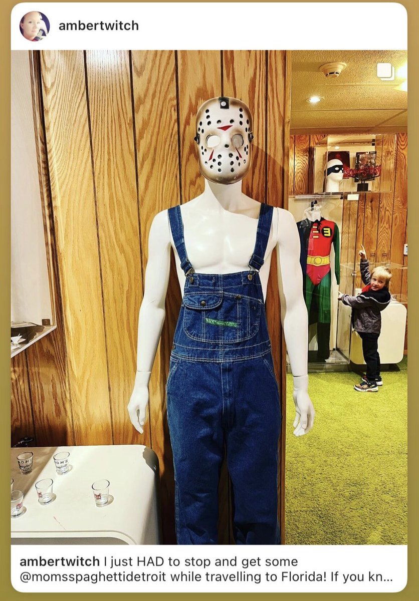 Another of Eminem’s outfits now up at <a href="/momsspaghetti/">Mom's Spaghetti</a> 

instagram.com/p/Cb5O0y-LcsP/…