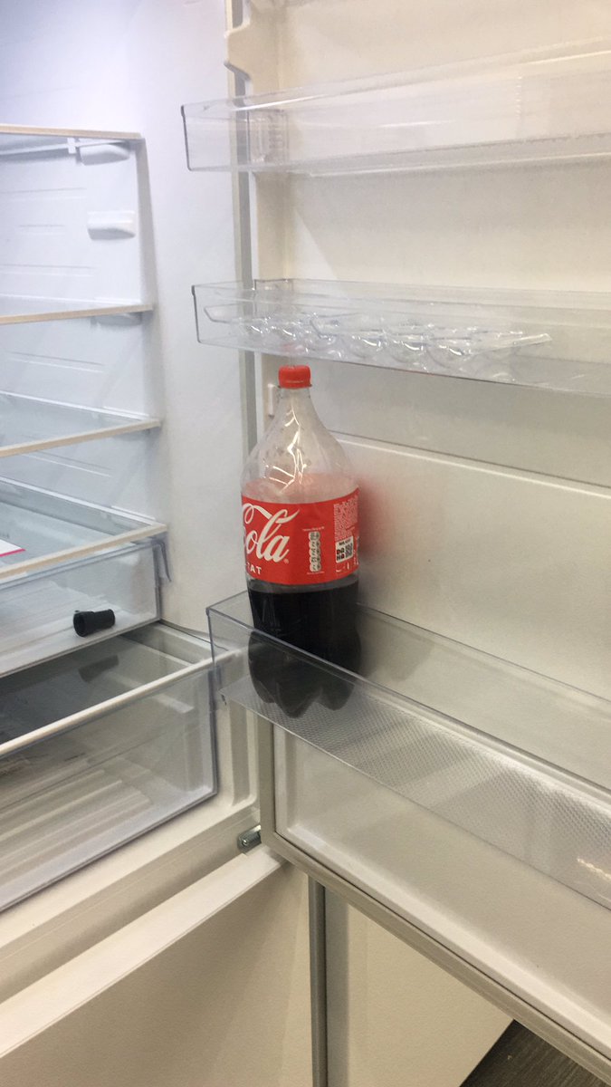 Sırtında buzdolabı taşıyanlar ve kola sevenler aynı kişiler