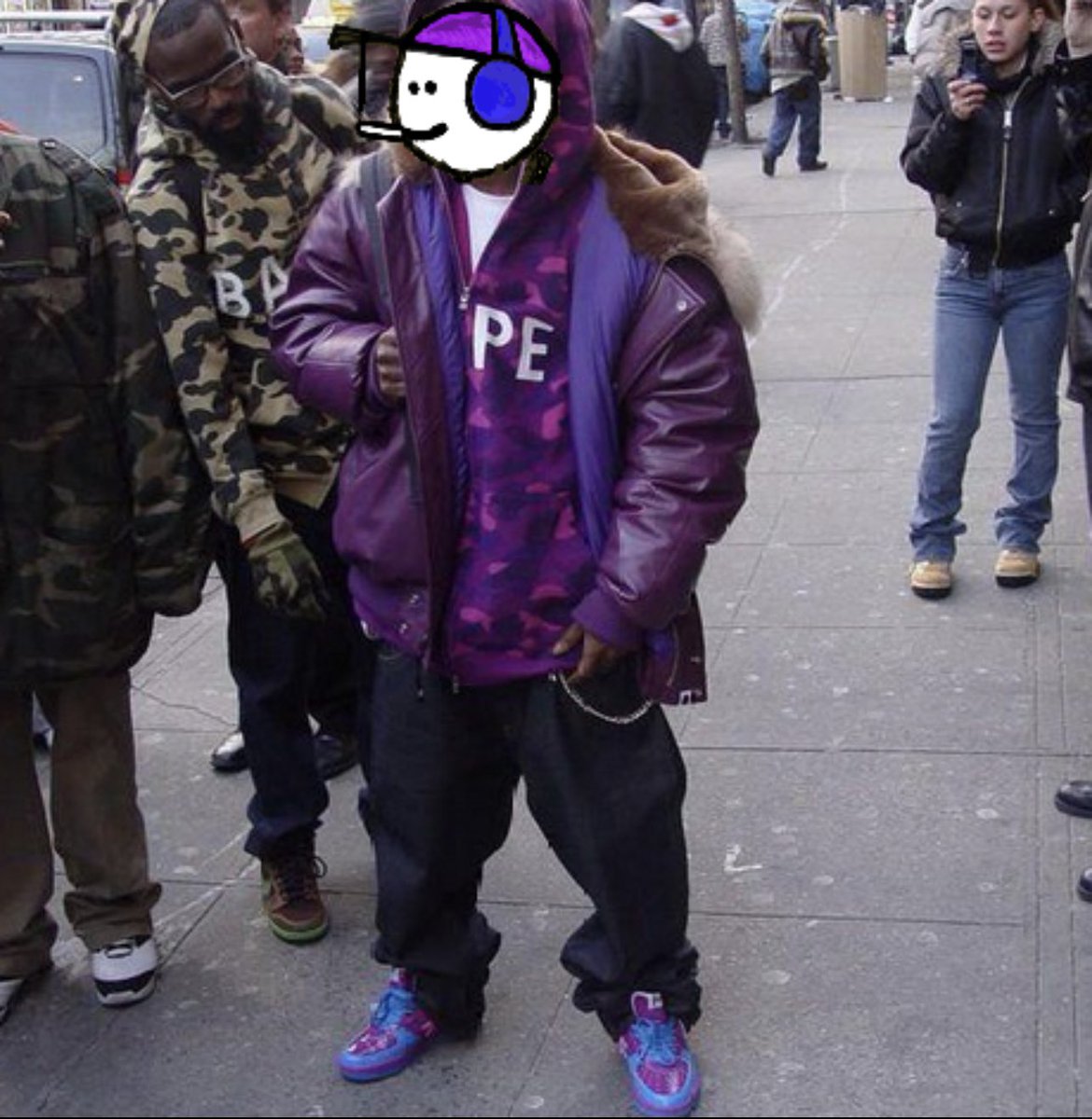 drip too hard don’t stand too close you gon’ fuk around &amp; drown off this mfers wave 🏄‍♀️🌊 <a href="/sartoshi_nft/">@sartoshi_nft</a>