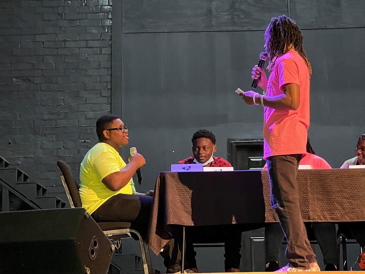 empactchurchhaz's tweet photo. Today, our EMPACT Youth TOOK OVER adorned in their neon color!
“The FUTURE is bright at EMPACT!” ~ Keegan Alls
#EmpactLIVES #DREAM2022 https://t.co/ZgpSvj21BD
