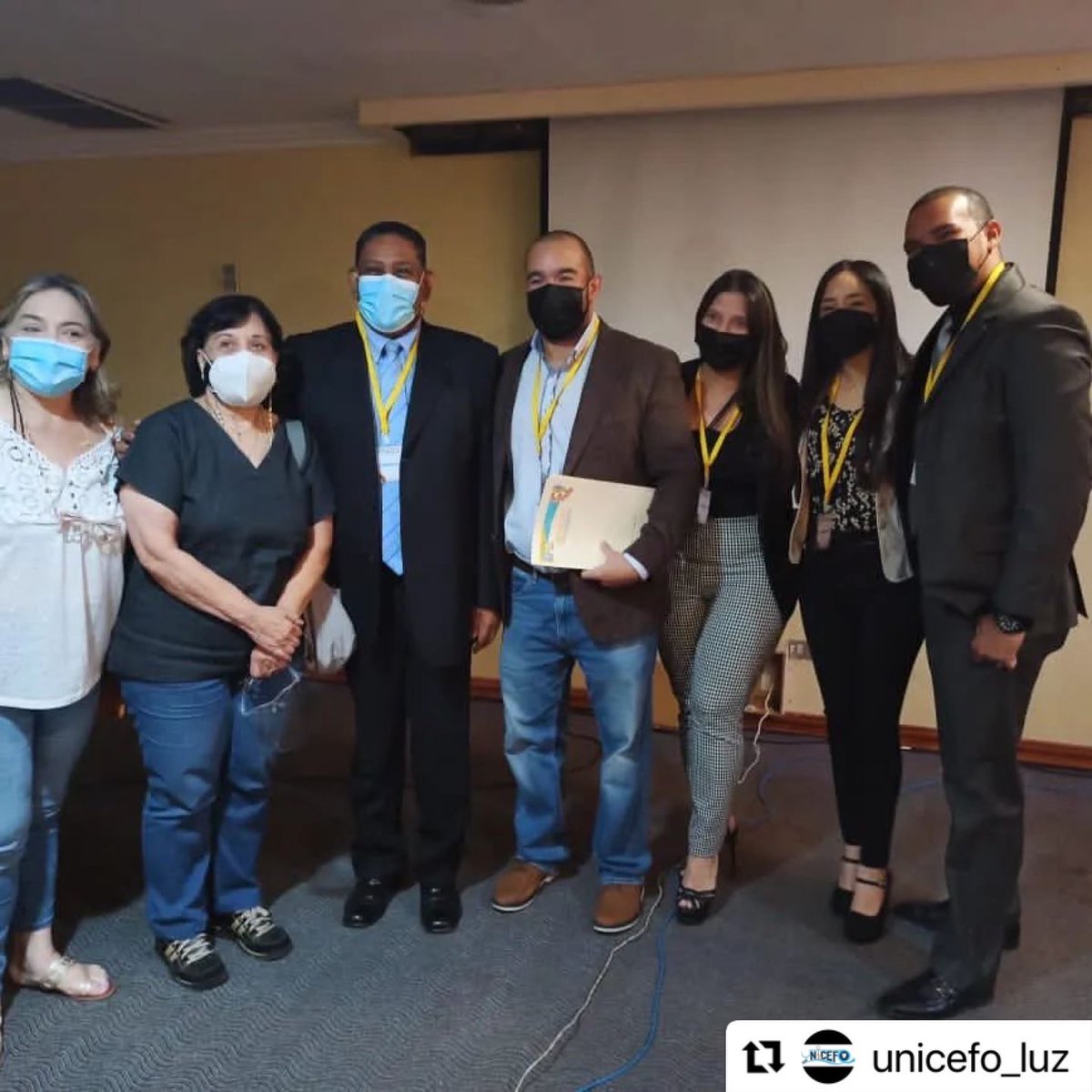FacoLUZ's tweet photo. Felicidades a toda la comunidad de la #Facoluz por la destacada participación en el IX Congreso Científico Internacional de la @FmedLUZ
¡Sigamos trabajando! 🇻🇪 https://t.co/U9EBEsFbfX