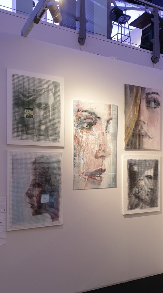 Impressions of #FirstArtFair at PTA #Amsterdam a week ago. #OpenArtExchange showed ContemporaryArt of a.o. #KingsleyOgwara, #SandaAmadou. #PatrickMusombwa, #NelyKoetsier, #JeffreyBurger and #LAC. View more at our 500m2 international #artgallery in #Schiedam.
#AfricanArt #mustsee