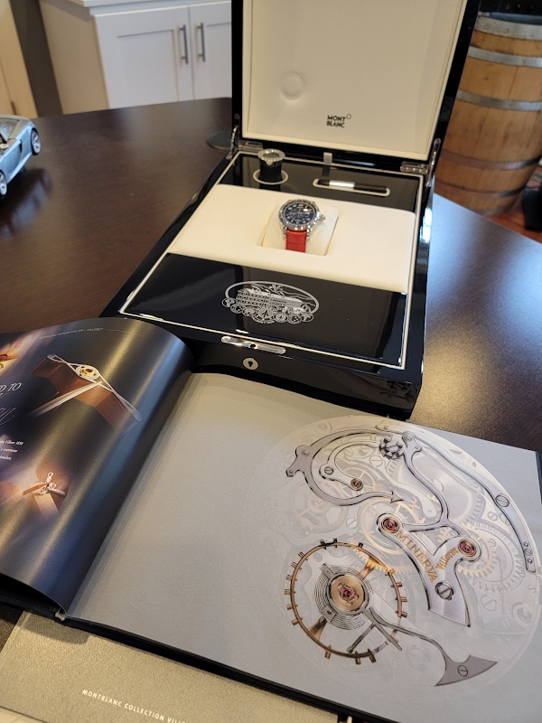 PuristSPro's tweet photo. As I ponder the #Montblanc watches and wonders novelties...
https://t.co/llAsFGbZVz
#CollectionVilleret https://t.co/T3Z8UbzfMG