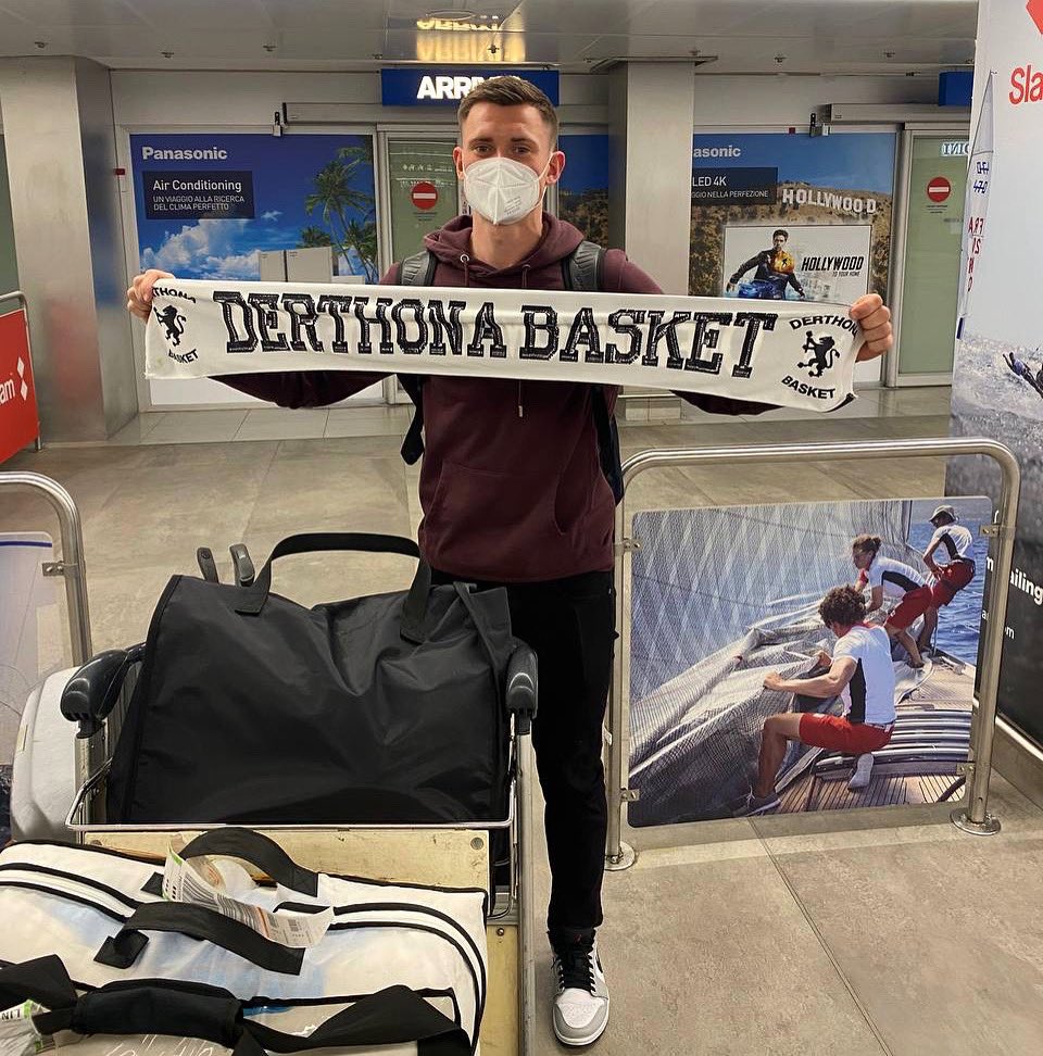 DerthonaBasket's tweet photo. A new lion in town 🇮🇹📍

#viviAmola #goderthona #cuoredaLeoni https://t.co/844VtpX4z2