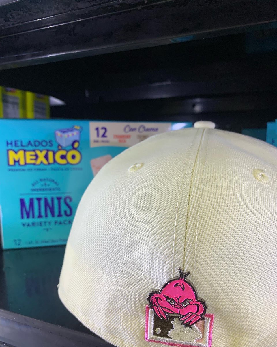 Catoishere's tweet photo. "Life is like an ice cream: Enjoy it before it melts."
π§’ @lids
π work #PINdejos from the community. @umbrellaheights #yotecity #mjbhbr #pandagotfitteds #fittedfire https://t.co/6onqgIfrJp