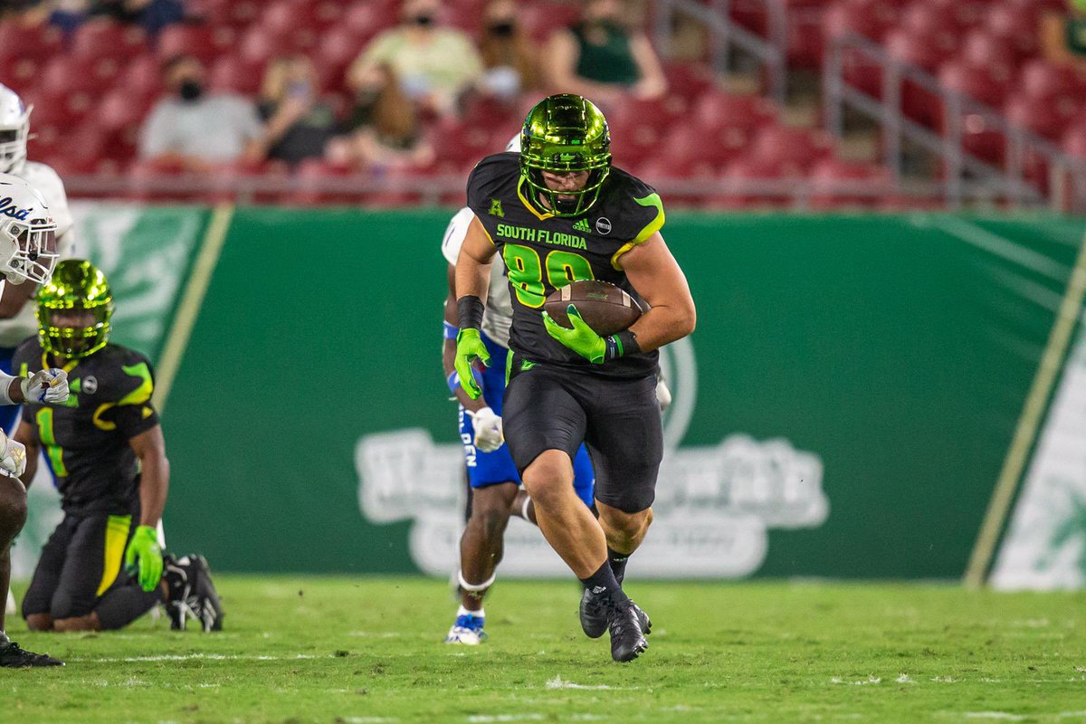 MRittCGS's tweet photo. ⭐️@CGSAllStar Pro Day Result

@USFFootball: Mitchell Brinkman TE

HT: 6022
WT: 246
VJ: 36” (Tied 1st🚨🚨)
Bench: 21 reps
Broad: 9-11 (4th 🔥🔥)
40: 4.80
SS: 4.40 (5th)
3C: 6.97 (1st 🤯🤯)

*Compared to TE’s at Combine

✅ @mbrinkman89 🔥🔥 https://t.co/2M50wd5XBS