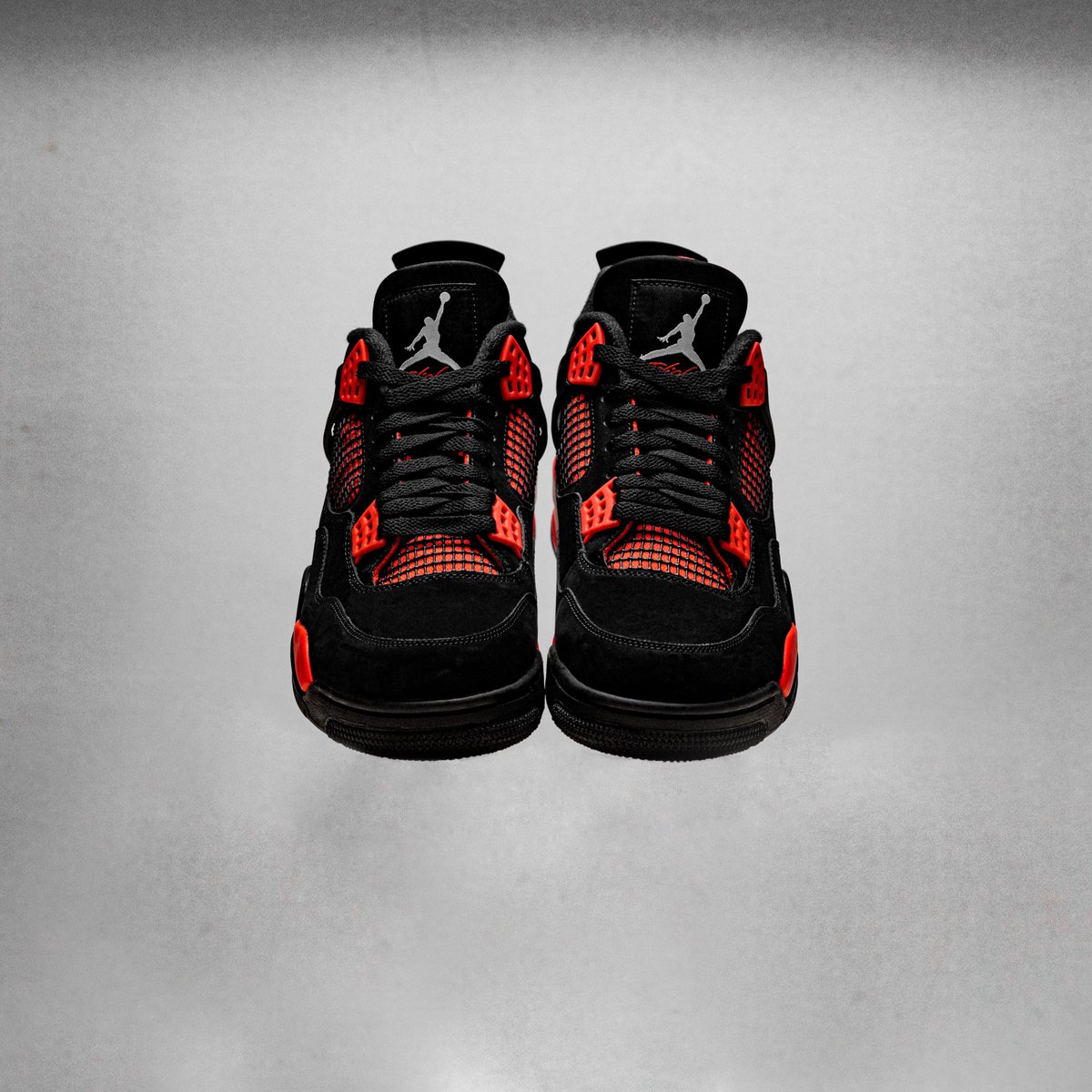 SneakerFrens's tweet photo. Wen free shoes?

Giving away these Air Jordan 4 Red Thunder's when we hit 200 followers 👟

#SneakerFrens #Giveaway #NFTCommunity #sneakerhead https://t.co/KoWzwbN8vx