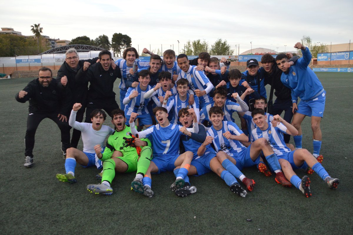 CAMPEONES DE LIGA Y CANDADIDATOS AL ASCENSO A LIGA NACIONAL 

ENHORABUENA A NUESTRO JUVENIL A 

🔵⚪️ UNA ACADÈMIA, UNA CIUTAT 🔵⚪️