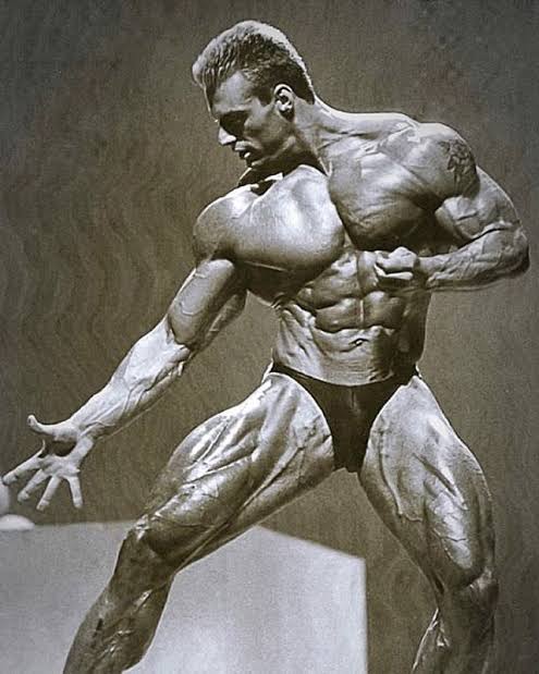 Fetish4Muscle's tweet photo. The Flexing Dutchman. Great memories of beating my teen dick to his awesomeness. https://t.co/EmXhrX5U5H