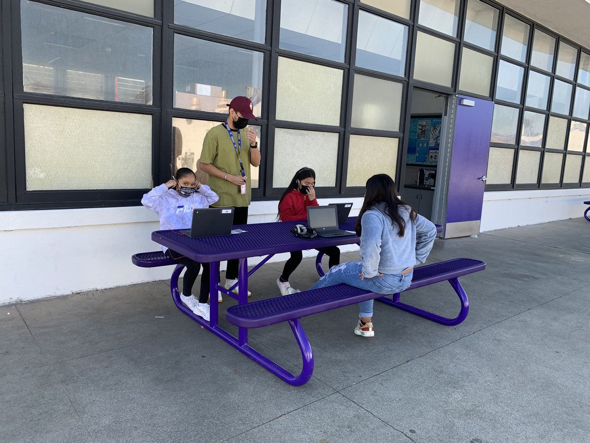 Mighty Panthers learning outside! <a href="/RioVistaERUSD/">RioVistaERUSD</a> <a href="/RV_Panthers_PTO/">Rio Vista PTO</a> <a href="/ElRanchoSchools/">El Rancho Schools</a> <a href="/AVID4College/">AVID</a> <a href="/PBIS_CA/">California PBIS</a>