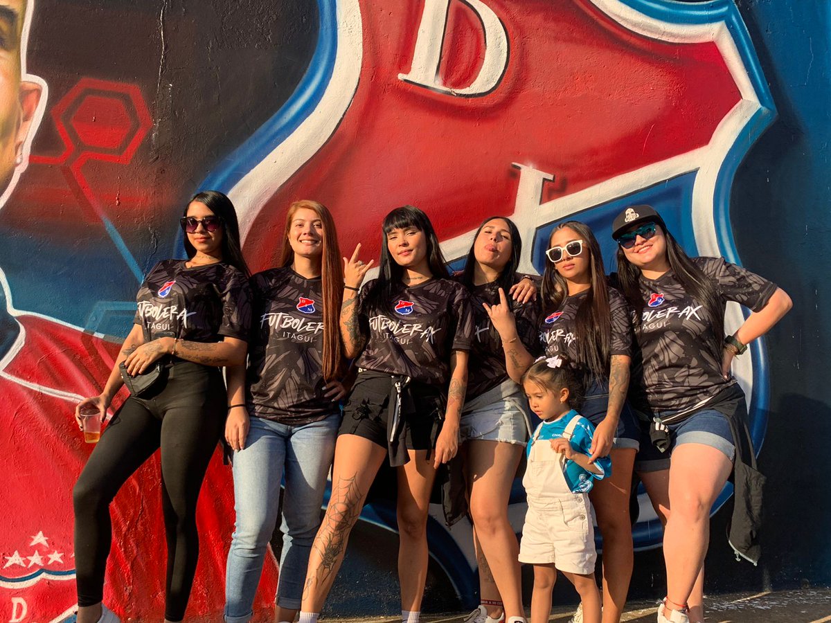 fuck_kbg's tweet image. 🤘🏻🔴🔵