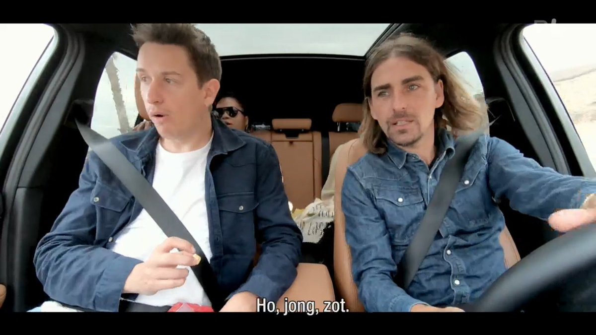 #DeMol 
Mijn mama naast mij in de auto als ik sneller rijd dan 15 km/u: