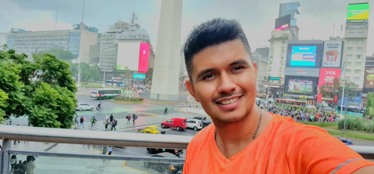 tirujano1's tweet photo. No viajamos para escaparnos de la vida,  si no para que la vida no se nos escape!!🏙 https://t.co/SJdbwpWZWe