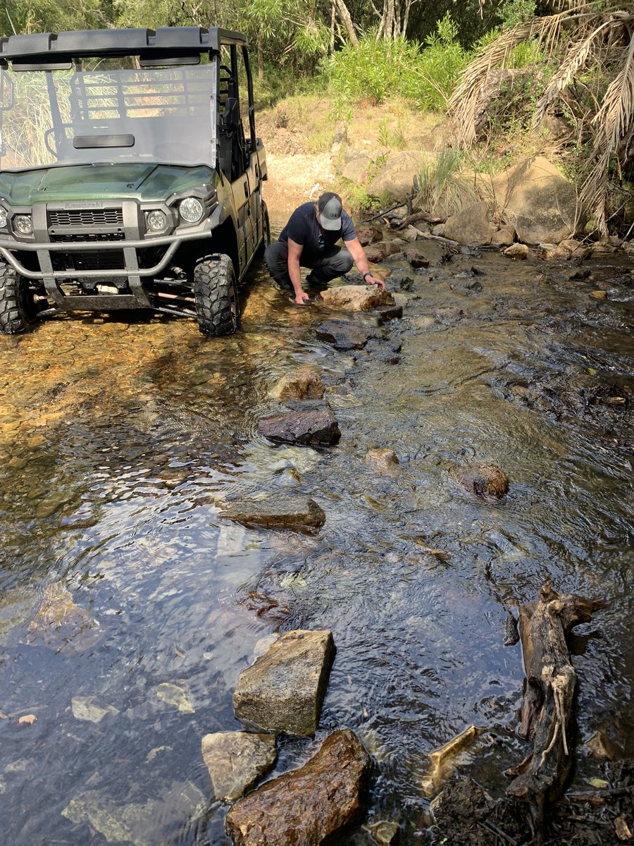 bringjoy88's tweet photo. Making river paths and hiking trails https://t.co/CNEtoAq0wR