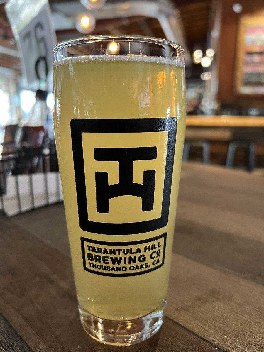 cigarsmoke's tweet photo. Having a great time @TarantulaHill Brewing! I just love a good brewery right from the tap!! #Beer 🍺 #cigars #cigar #cigarsmoke #sometimesbeer https://t.co/j7r7ZWUIAC