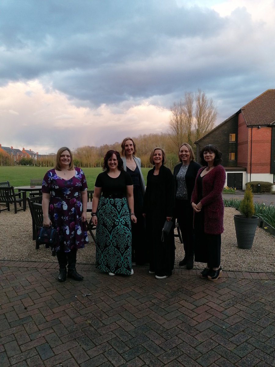 LucyLew79's tweet photo. Fabulous to spend the weekend reconnecting in person with these peeps. @NHSHEE_SEast former and current Consultant Practitioner Trainees #CPTlife #CPlife #ConsultantPractice @ToniKingOT @Sar4h_P @smjackson9 @EmmaMat79518606 @nurseygirl13 https://t.co/9FFPt8pCzV