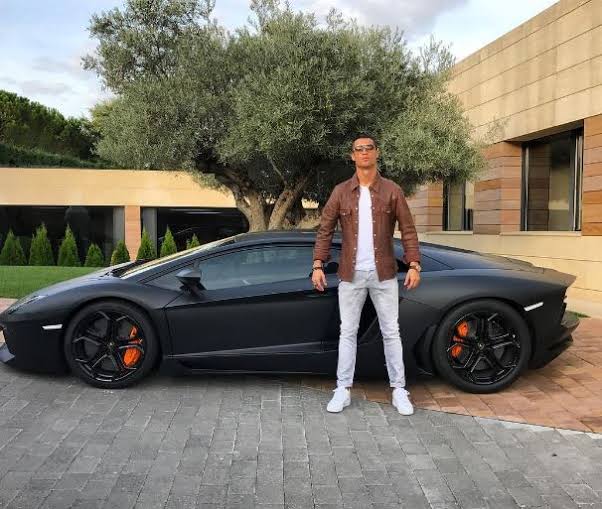 Após anos esperando para realizar um sonho, somente na live <a href="/bgm_fps/">BGM</a> foi possivel, verba garantida para o carrão dos sonhos 🥰🥰🥰🥰🥰🤣🤣🤣🤣