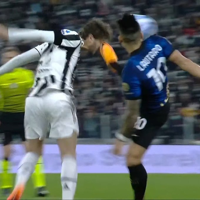 special_cadet's tweet photo. Cosa diceva quel rotto in culo di #bonolis? "A Torino succedono sempre cose strane"
Di strano non ho visto nulla, la solita ladrata di queste MERDE impunite cartonate e prescritte.
#Juveinter #JuveMERDE #VAR https://t.co/U0N0MA8zQb