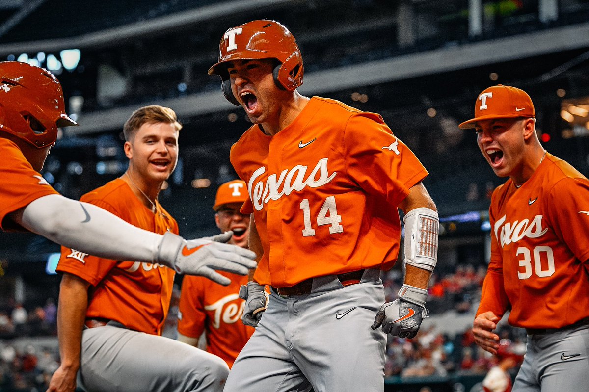 TexasBaseball's tweet photo. BALLGAME AND THE SERIES!

Texas comes back from a six-run deficit in the 7th to #BeatOU, 12-8, in the finale! 

That’s that Texas Fight, baby. 

#HookEm https://t.co/9oL4q2obmK