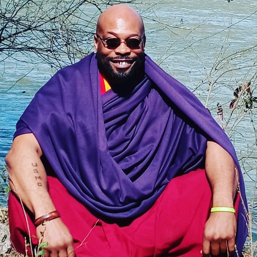 BushisPeace's tweet photo. Chicago and Hyde Park!!! Get Ready!!!! The Rev. Dr. Heiwa no Bushi is coming to Chicago Theological Seminary!! April 20-28. Yep!!! "The BodhiChristo Path: Conversations with Heiwa no Bushi." Bringing a devastating logic to the theological world. Yep. Namaste. https://t.co/O3TiVMOL3c