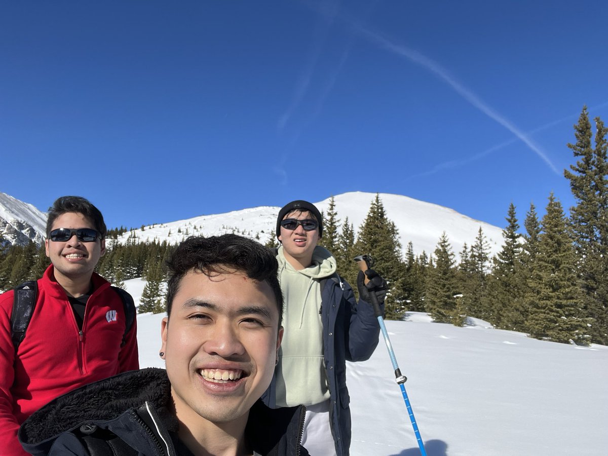 NabhanK_'s tweet photo. Keeping my photo memories in Twitter in random orders. Here’s to us mountain climbing in Colorado 🙌🏻 https://t.co/SmZKfovp7G