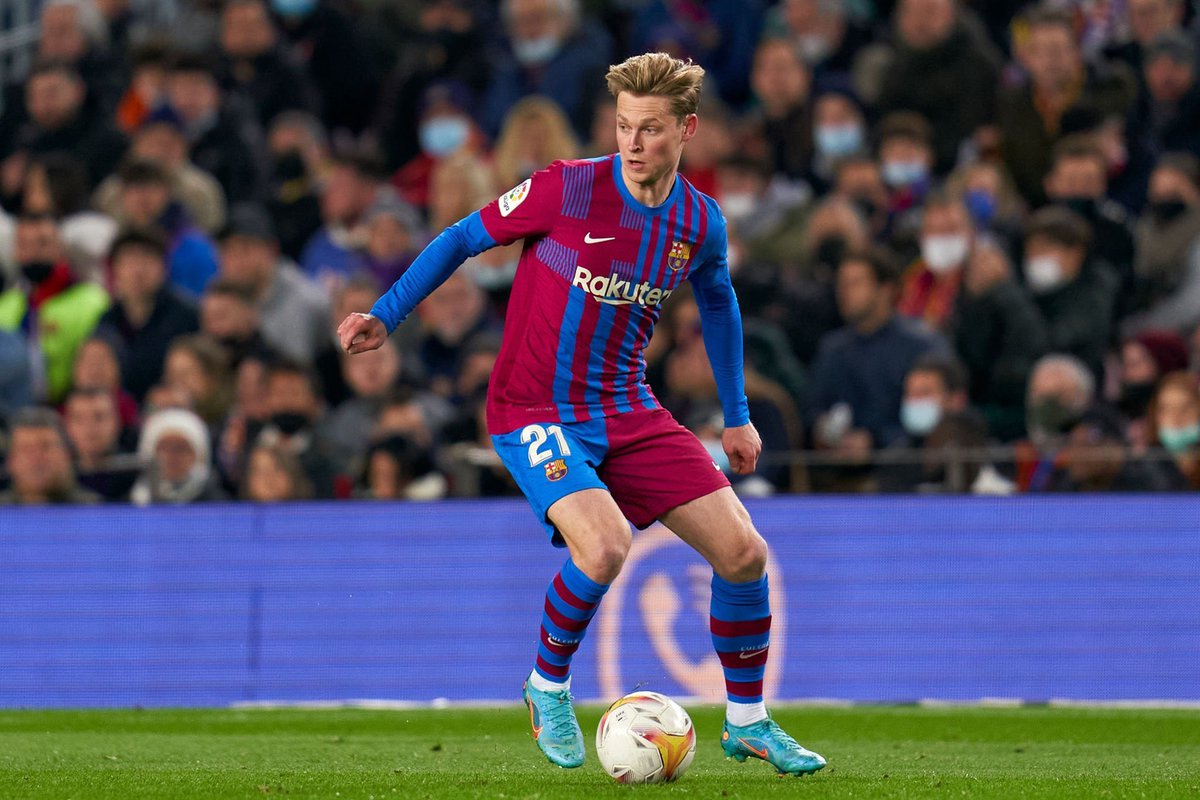🇳🇱 Frankie de Jong was 100% in his passing (37/37), dribbles attempted (2/2), accurate long balls (2/2) and aerial duels (1/1) in 74 minutes against Sevilla. 

🎩. #BarcaSevilla #Barca #FCBSEV