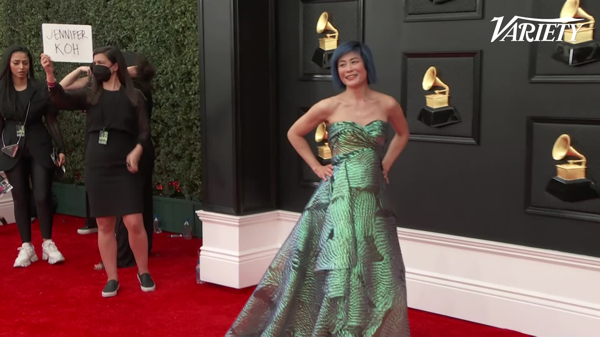 Pop Crave on Twitter "Jennifer Koh on the GRAMMYs red carpet. https