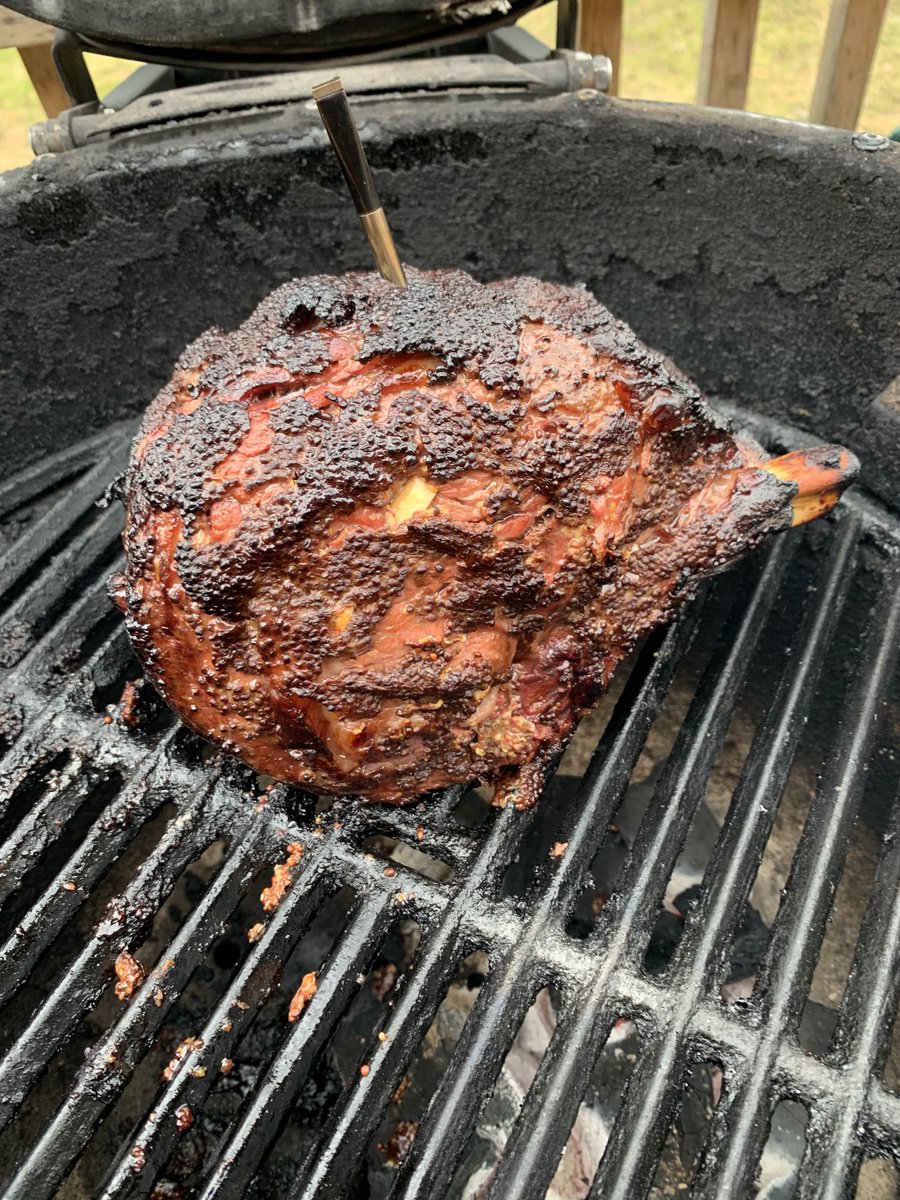 IanHughe's tweet photo. Just a baby, but a goodie! #PrimeRib ⁦@OntarioBeef⁩ #SundayFunday #eatbeef https://t.co/oHLoBUK2I0