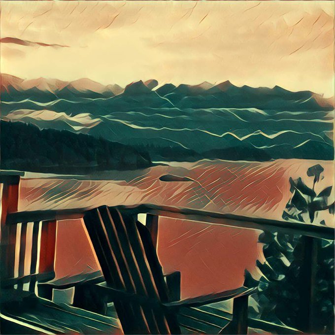 PaulaJohanson's tweet image. Making plans for our Colloquium on Self-publishing  #SelfPubCol Saturday April 30, 2022
Three writers talking on #selfpublishing