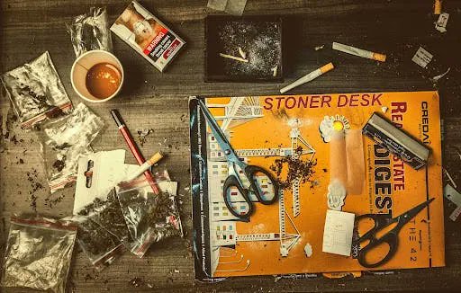TheCannigma's tweet photo. If you enjoy cannabis, are you automatically a stoner? 

https://t.co/EE2coQkhFH

#stoner #stoners #stonerlife #CannabisCommunity #stoned https://t.co/96MZBfJFnR