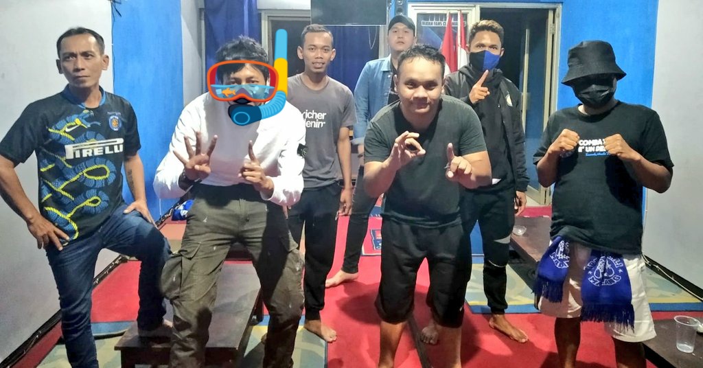 Ini Pertandingan Sepakbola bkn Loncat indah... 
<a href="/ICI_Malang/">ICI Regional Malang</a> <a href="/InterClubIndo/">Inter Club Indonesia</a>
#FORZAINTER #BerkahRamadhan