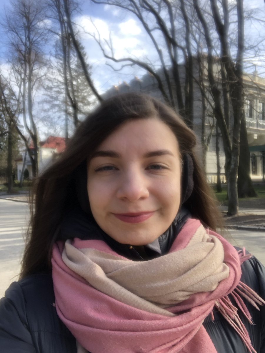 sofiykakayinska's tweet photo. Hello world. It's me. My name is Sofiya, i'm Ukrainian. 

This is my photo on the left.

But also this is my photo on the right. 
Each of us could be
raped by Russians and killed.
Just because we are Ukrainians.

#GenocideOfUkrainians #BuchaMassacre #RussiaWarCrimes https://t.co/ZUU9G5pHo7