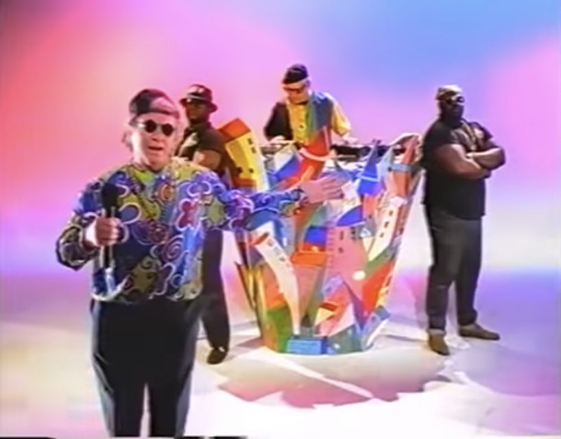 fleamarked's tweet photo. Gonna tell my kids this is De La Soul https://t.co/dJLKTYEjGO