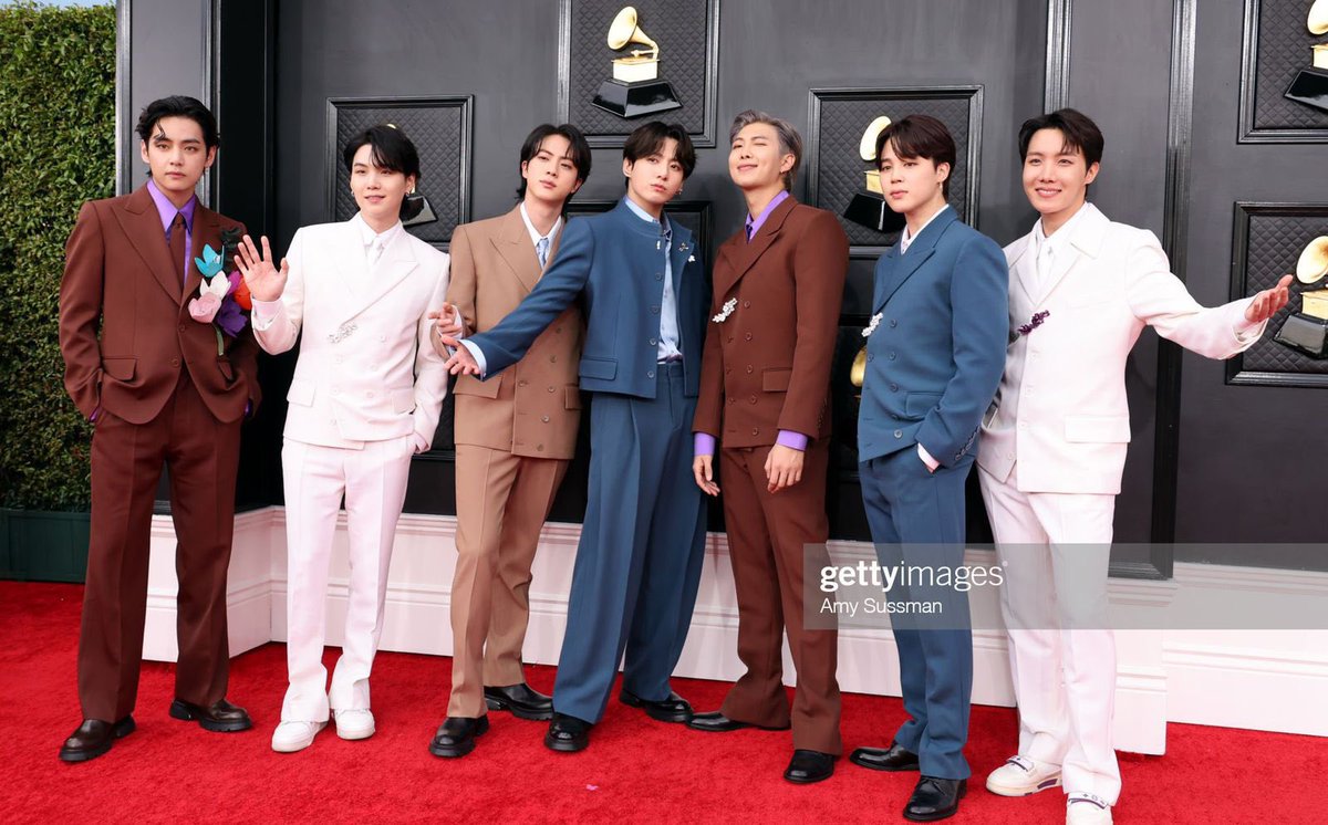 7boysP's tweet photo. I love you @BTS_twt, with all my heart https://t.co/OrW99a8lK5