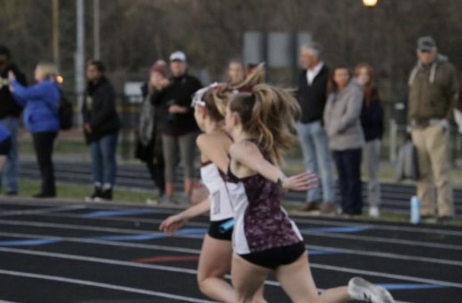 DrAngieLee's tweet photo. Thank you @tnmilesplit for the 📷s. @graciesolomon30 @wcsFHScc https://t.co/mfHbsCx0j9