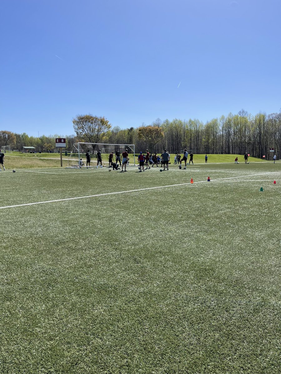 dillardsaleh36's tweet photo. I had a great experience volunteering at NC Fusion’s TOPSoccer! TOPSoccer is a community program for kids with mental or physical disabilities. It’s so rewarding watching kids learn the game that I grew up loving!! https://t.co/bNFO9jYw9N