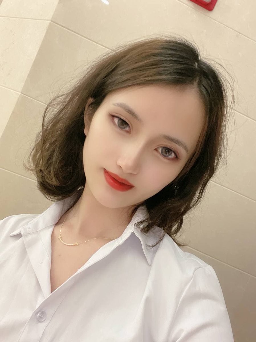 iloveswift1313's tweet photo. I don't know when to start, smile is just an expression for me, it has nothing to do with my mood. https://t.co/PH68xbQiBL