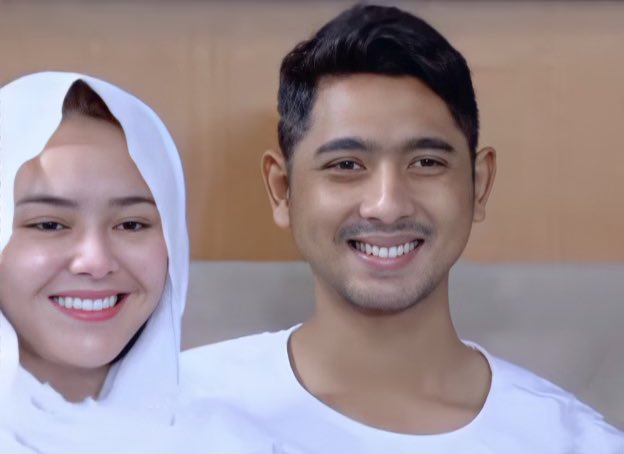 inibeneranuna's tweet photo. Bener kata mas arya , kalo orang sering bareng lama lama mirip

bukti nyata 👇🏻 https://t.co/W9B8oZv7mW