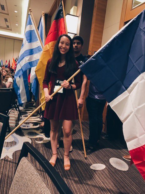 asullivan_NTHC's tweet photo. freshman year➡️senior year😭💔 time flies. So thankful to experience my last MUN state with the sweetest friends. This group is SO supportive🫂 Walking into my first MUN meeting, I had little confidence to speak on global issues. Now, it’s a passion of mine. <3 @NTHC_MUN https://t.co/UyOn0uAND2