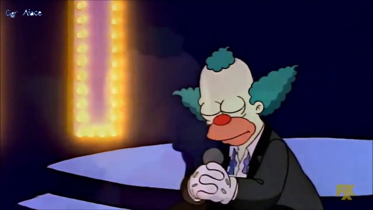 Live look at The Grammys. Send in the clowns playing during the memorial segment. #GRAMMYs #GrammyAwards #GRAMMYsTNT