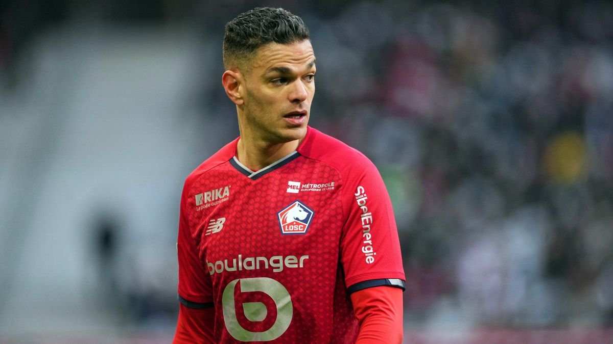 lnstantFoot's tweet photo. 🔴 Hatem Ben Arfa pourrait être définitivement écarté du groupe pro lillois après les altercations qui l'ont opposé à Tiago Djalo et Jocelyn Gourvennec. 

(@lequipe) https://t.co/cNdxnl3gX4