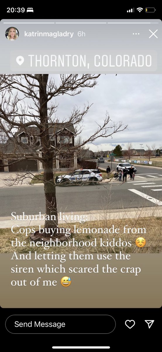 lcbrozowski's tweet photo. @ThorntonPolice buying lemonade and giving the kids the best day ever. Thank you! 💙🖤 These kids ran up to us (brown house) and couldn’t wait to share their exciting day as soon as we got back. https://t.co/SEAPDI132H
