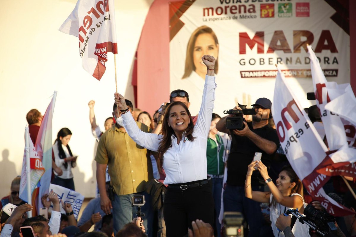 La #TransformaciónYEsperanza llega a Quintana Roo de la mano de una luchadora social llena de energía. 

Con mucha alegría acompañé en Chetumal a nuestra próxima gobernadora <a href="/MaraLezama/">Mara Lezama</a> 

#QueSigaLaEsperanza